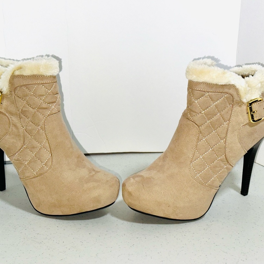 Madeline Girl Faux Suede and Fur Elegant Cream Heeled Boots New - Picture 6 of 10